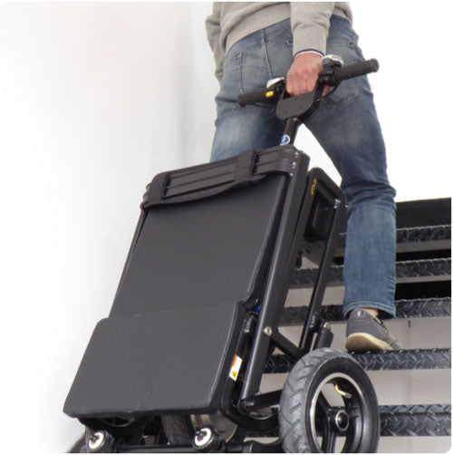 eFoldi suitcase style